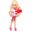 Bratz x Hello Kitty Cloe Sanrio Moda Bebeği ve Aksesuarları