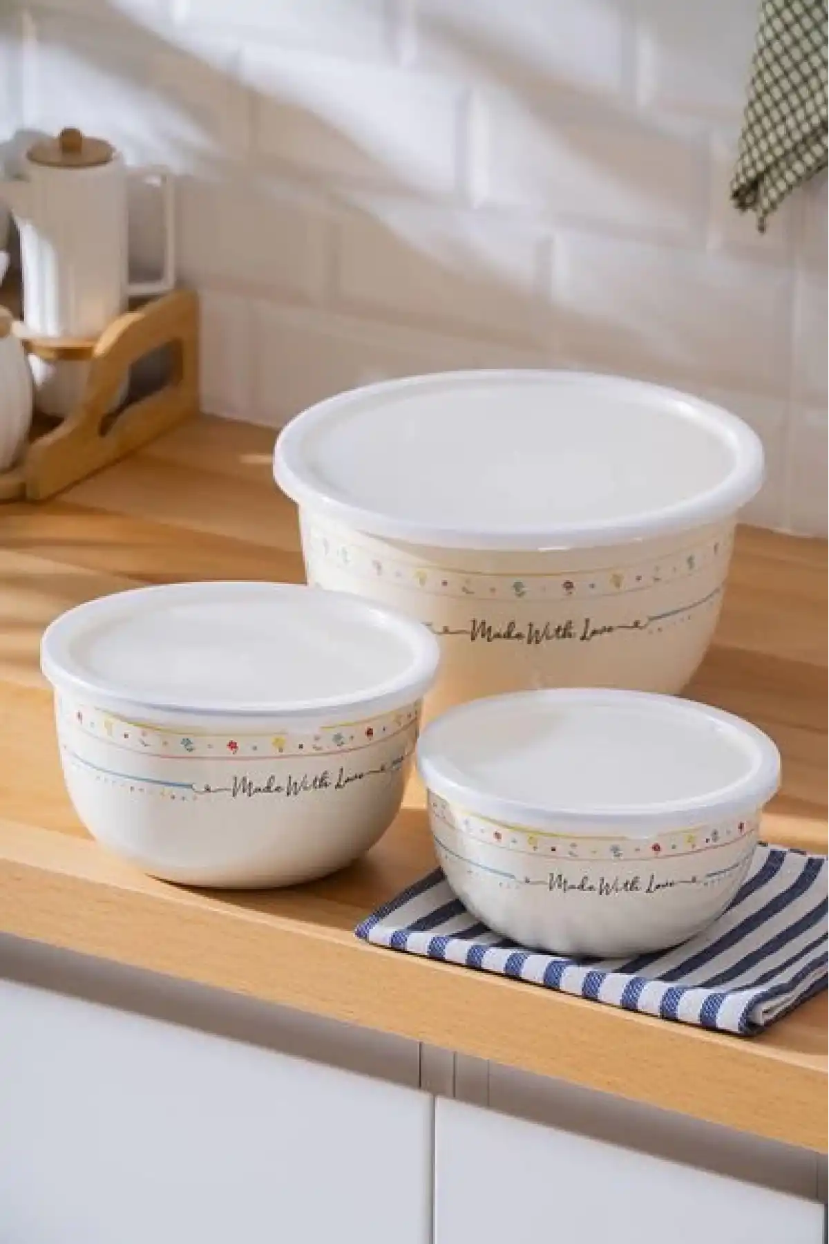 Acar XAP8526 Çiçek ve Yazı Desenli Beyaz Emaye Karıştırma Kabı Seti 3 Parça