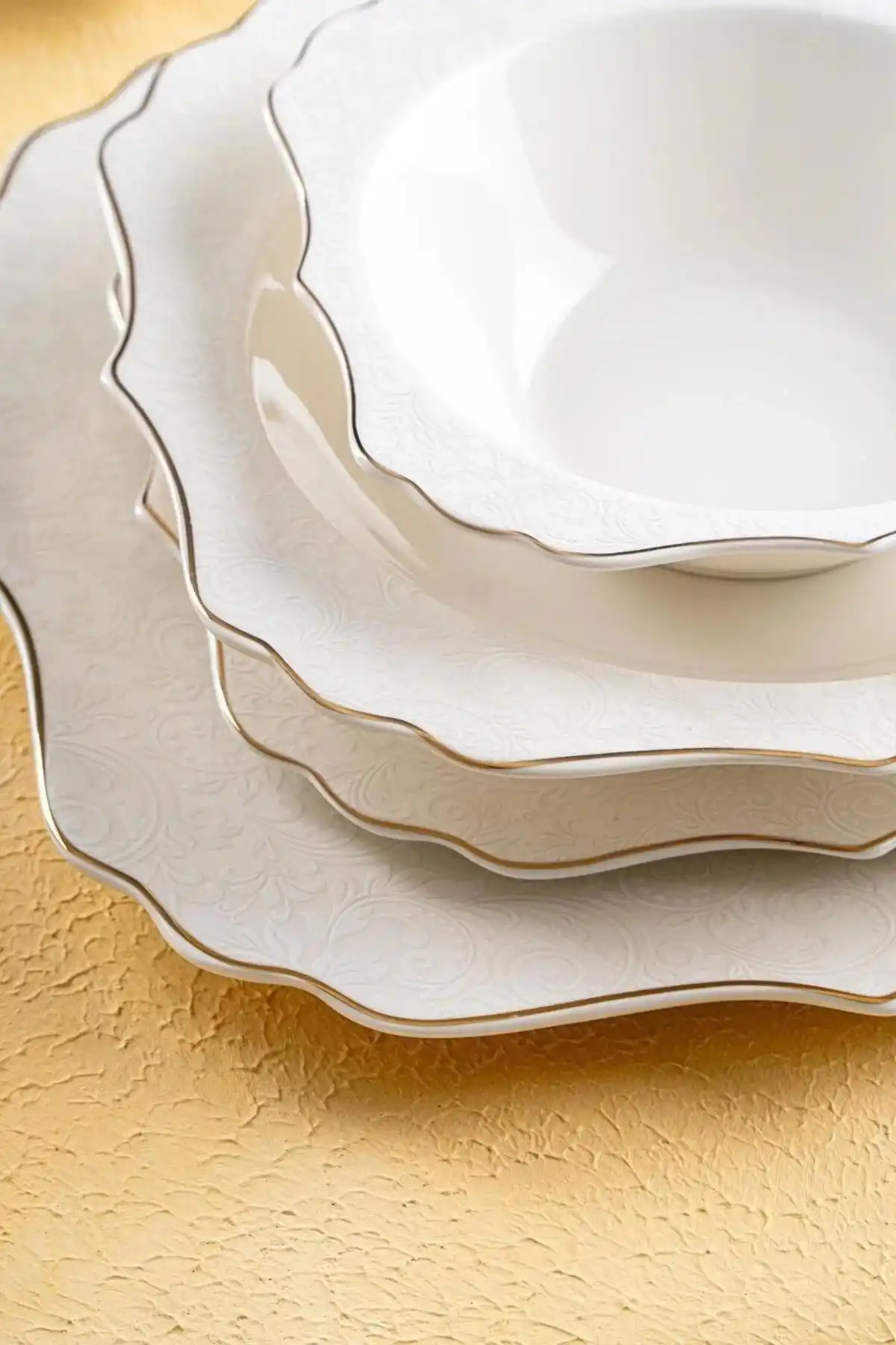 Acar LRN22.0116 Medusa Gold Detaylı Beyaz Porselen Yemek Takımı 29 Parça