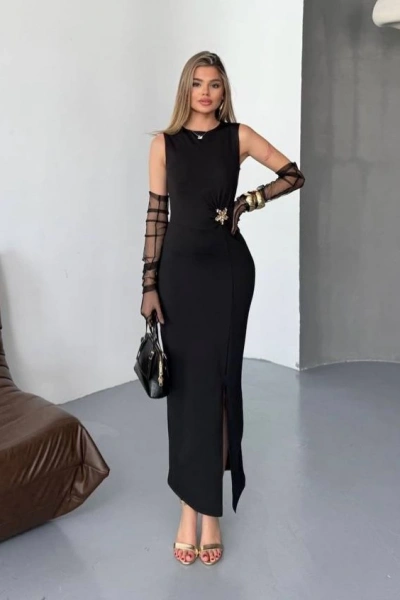 Aksesuarlı Kolsuz Elbise