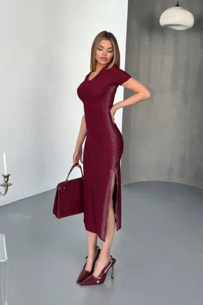 Taşlı Yırtmaçlı Elbise