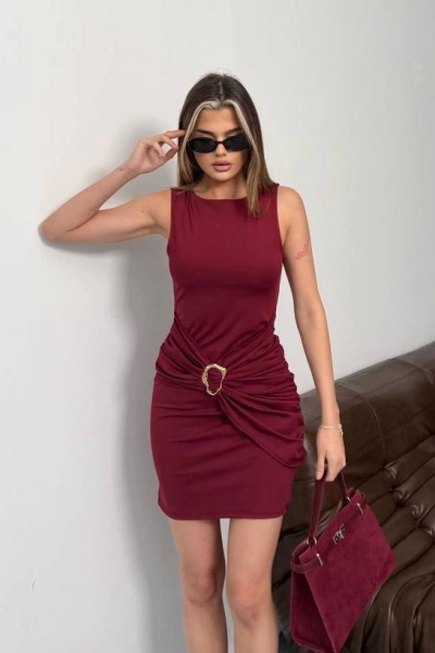 Tokalı Kolsuz Elbise