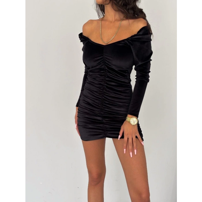 İnci Kadife Önü Drapeli Kalp Yaka Elbise