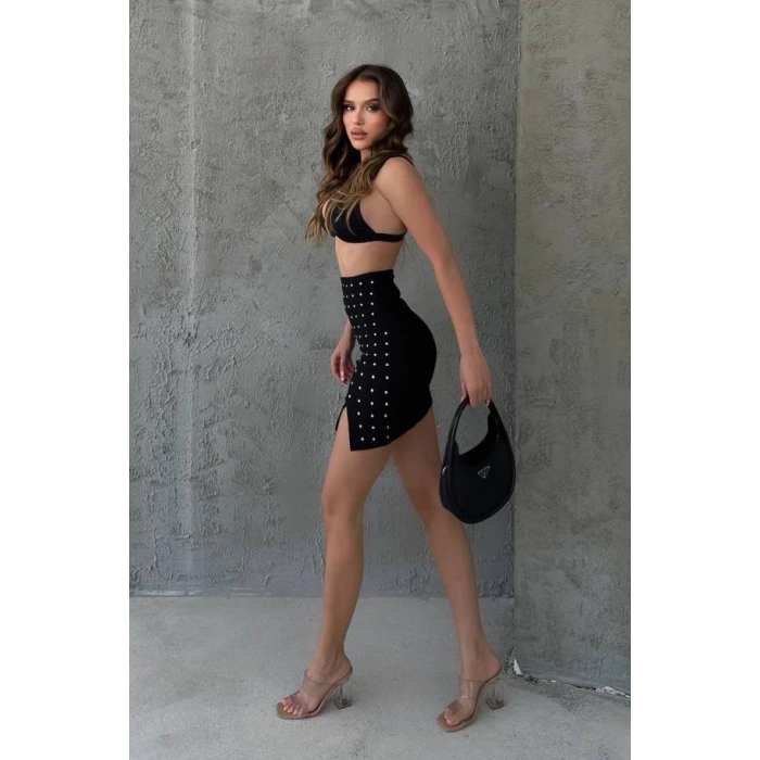 Taşlı Yırtmaçlı Mini Etek