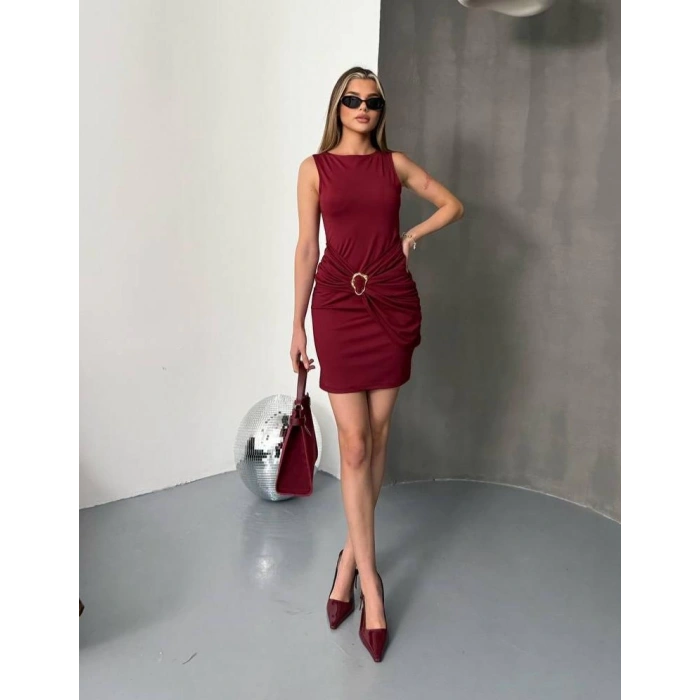 Tokalı Kolsuz Elbise