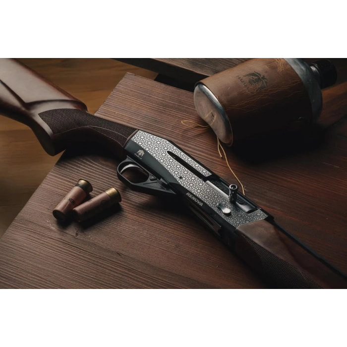 HUĞLU RENOVA SELÇUK SİYAH YARI OTO. AV TÜFEĞİ 12 CAL.