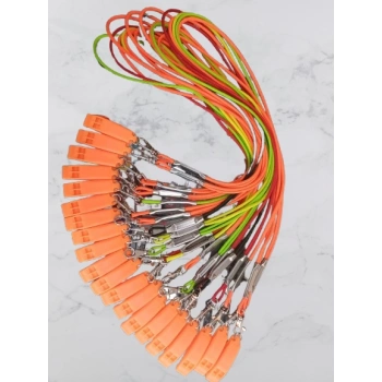 RENKLİ İPLİ KÖPEK DÜDÜĞÜ