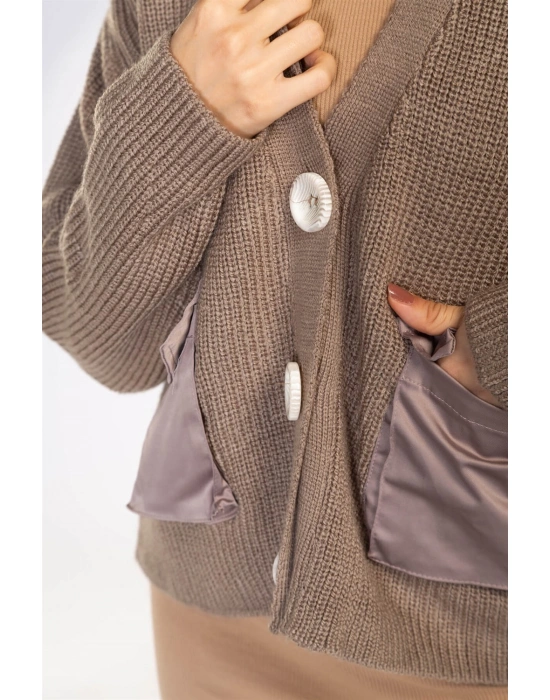 Cep ve Düğme Detaylı Hırka-VİZON