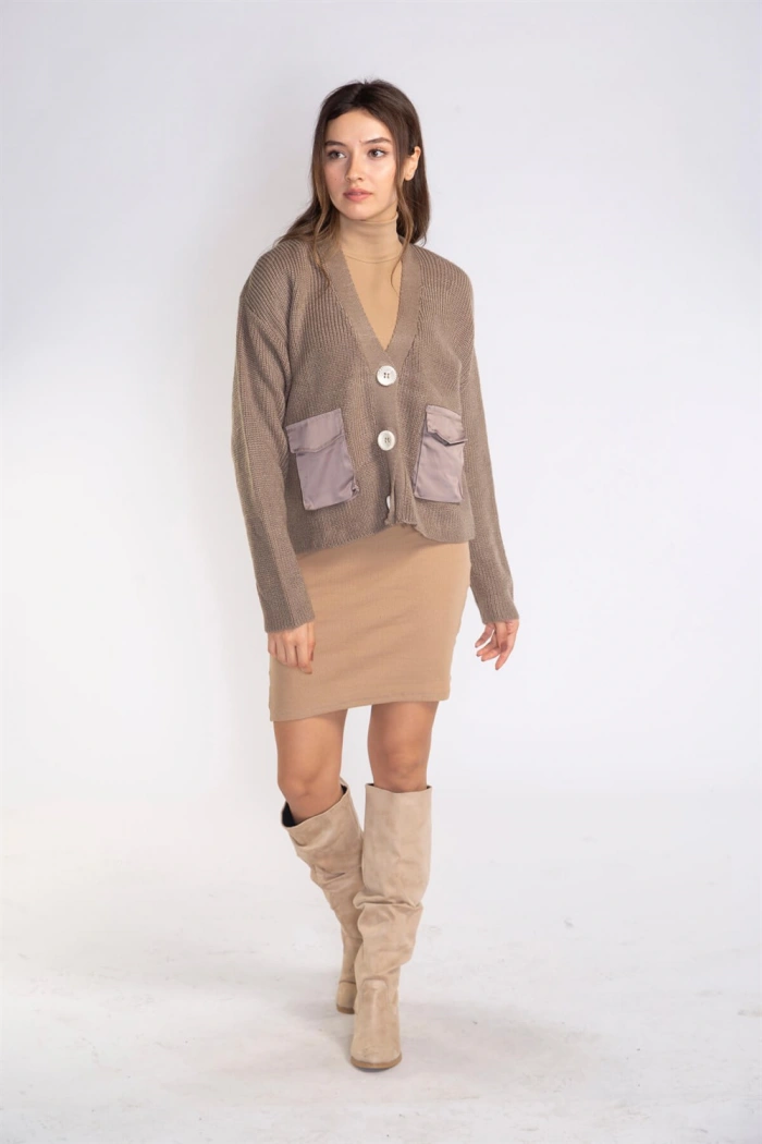 Cep ve Düğme Detaylı Hırka-VİZON