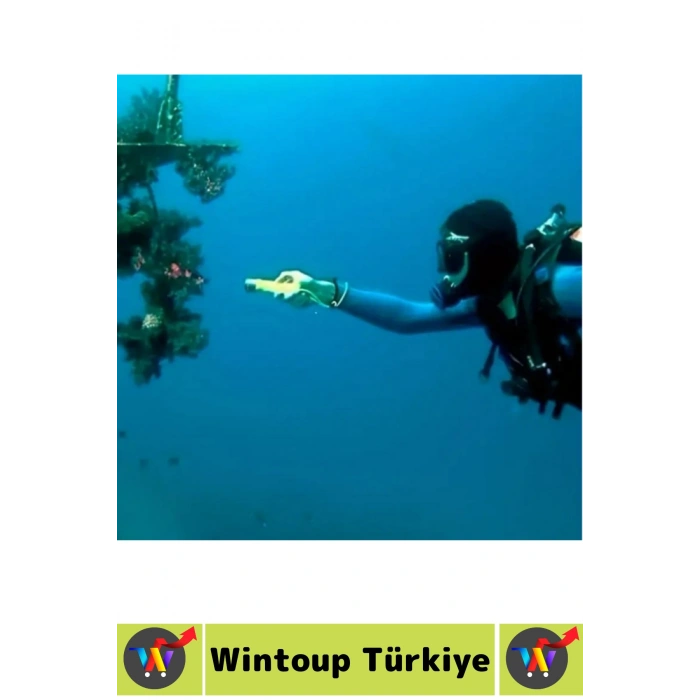Ergonomik Balıkçı Kamp Fotoğrafçı Sızdırmaz Yüksek Lümenli Şık Süper Parlak LED Su Altı Dalış Feneri