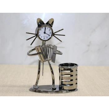 Metal Akordiyon Çalan Müzisyen Kedi Saat Ve Kalemlik