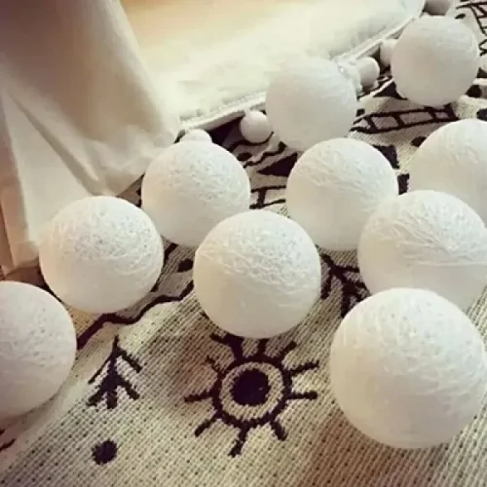 2m 10lu Işıklı Beyaz Top Dekoratif Süs