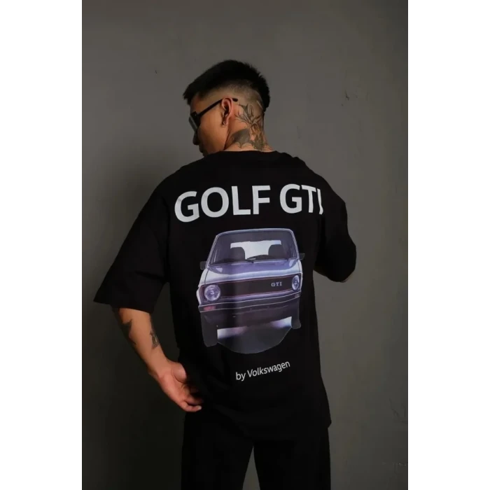 Erkek Oversize Baskılı Tişört – Golf Gtı Retro Araba Desenli, Ön - Arka Dijital Baskı, Sokak Modası Stil - Siyah