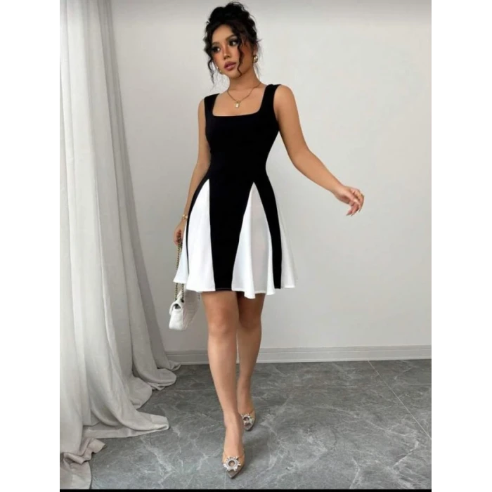 Kadın Kare Yaka Çift Renk Çan Etek Detay Mini Elbise
