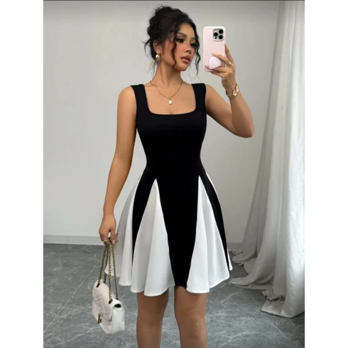 Kadın Kare Yaka Çift Renk Çan Etek Detay Mini Elbise