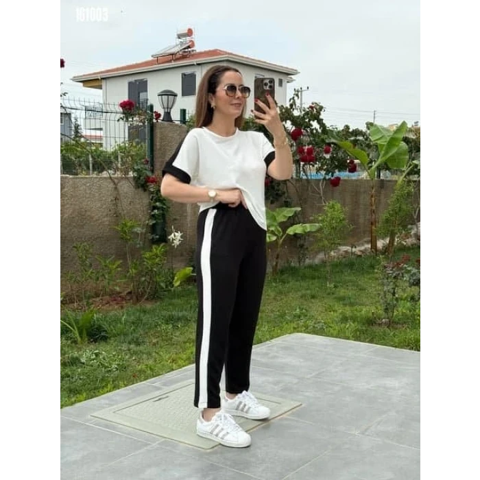 Kadın Kısa Kollu Modal Dokulu Kumaş Yanı Şeritli Takım