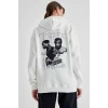 Kapüşonlu Sırt Baskılı Üç İplik Oversize Sweatshirt - Beyaz