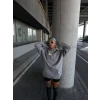 Uzun Kol Kapşonlu Göğüs Baskılı Sweatshirt - Gri