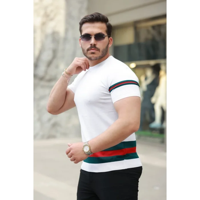 Erkek Bisiklet Yaka Bel Ve Kol şerit Desenli Kısa Kollu Tişört