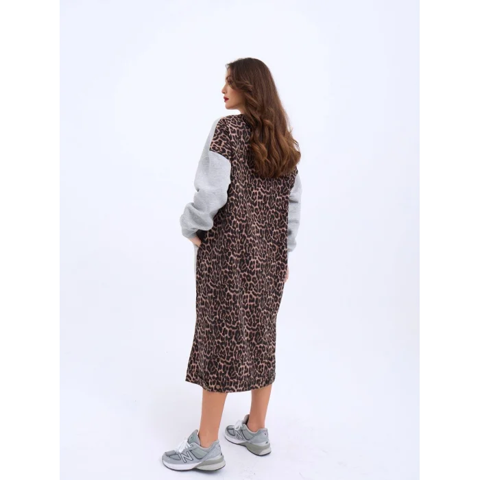 Kadın Arkası Leoparlı Yırtmaçlı Elbise