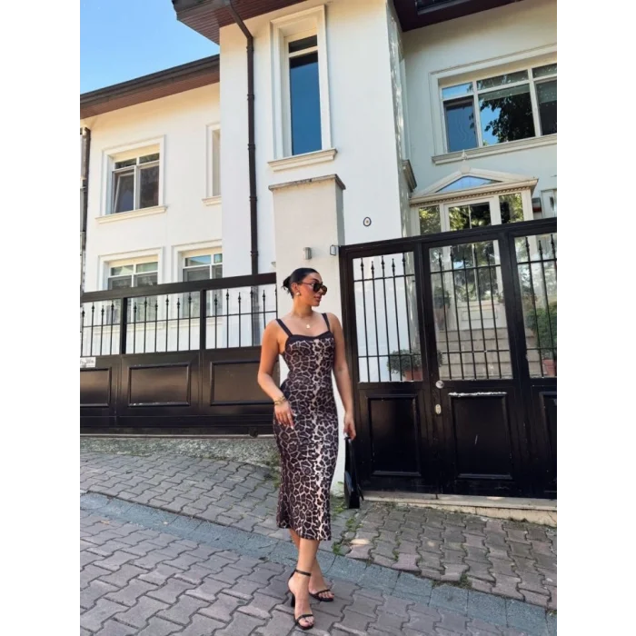 Kadın Dalgıç Kumaş Dijital Leopar Baskılı Midi Boy Elbise