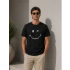 Erkek Minimal Gülümseyen Yüz Baskılı Tişört Kısa Kol Yazlık T-Shirt - Siyah