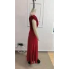 Kadın Yakası Omuzları Açıkta Bırakan Kruvaze Yakalı Belden Oturtmalı Uzun Janjan Krep Elbise