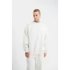 Unisex Uzun Kol Bisiklet Yaka Yıkamalı SweatShirt - Beyaz