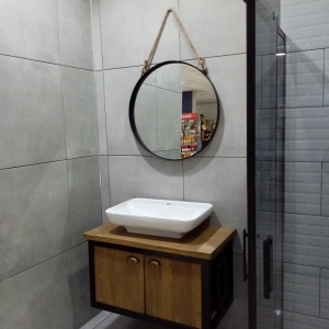 HALAT ASKILI METAL ÇERÇEVELİ AYNA