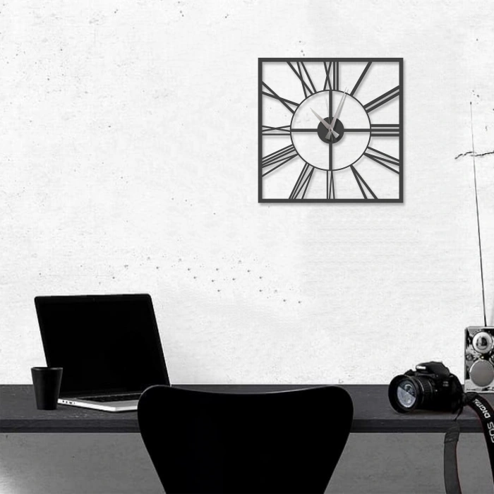 ROMA RAKAMLI AHŞAP KARE SAAT