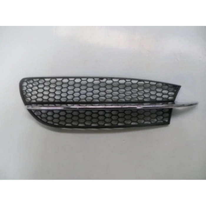 2001-2005 Alfa Romeo 147 Ön Tampon Panjuru Sağ Siyah (Çıtası Nikelajlı) (Tw) (Adet) (Oem No:46840462)