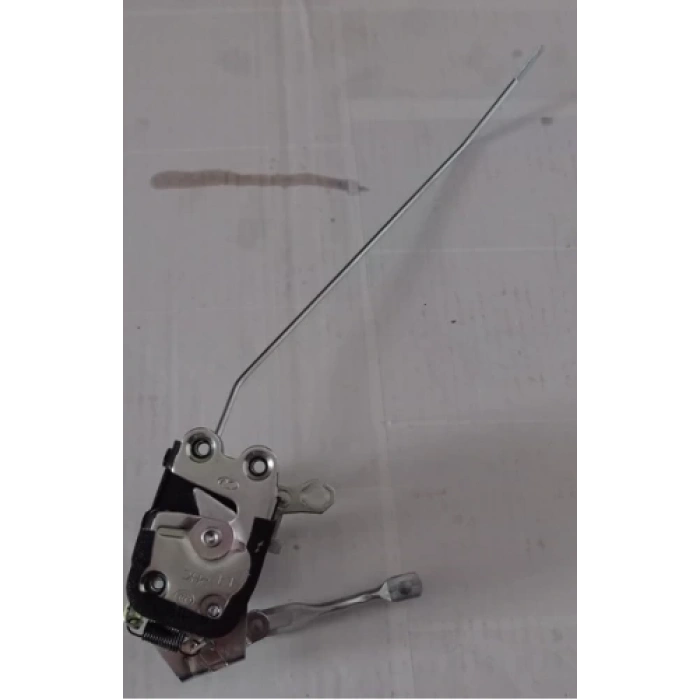 Kapı Kilidi L300 H100 Ön Sol İç Oem No: 81110-43910