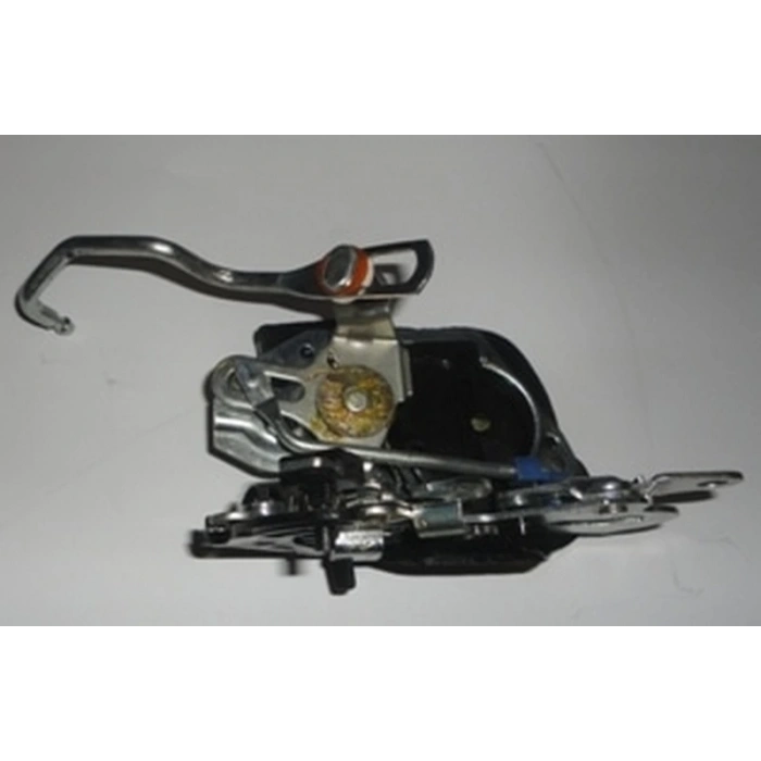 1988-1992 Toyota Corolla Ae92 Arka Kapı Kilidi Sağ (Hushan) (Adet) (Oem No:6933012211)