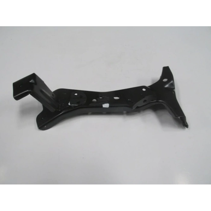 2013-2016 Audi A3 Sdhbsb Ön Çamurluk Braketi Sol (Tw) (Adet) (Oem No:8V0821135C)