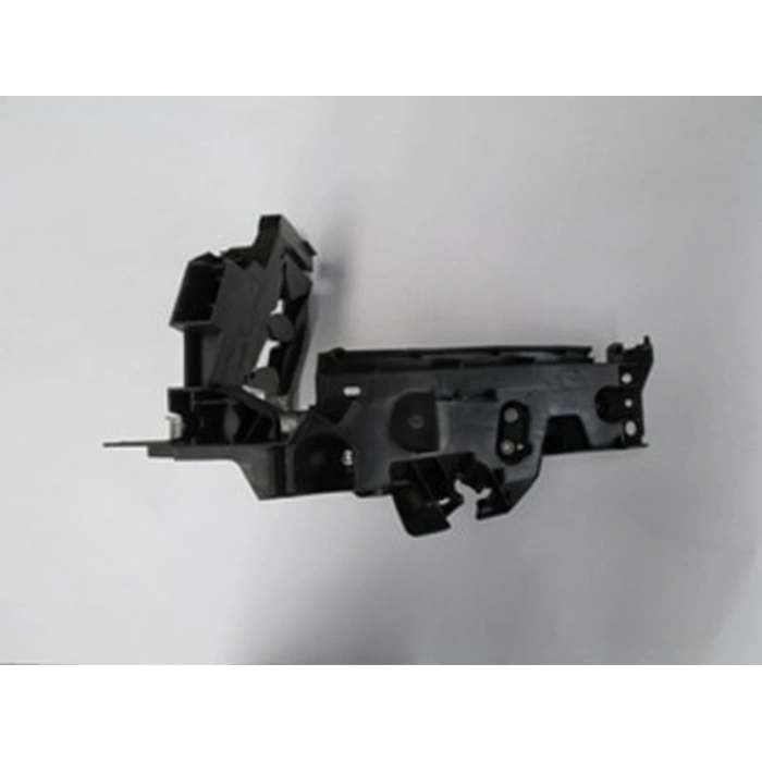 2010-2012 Audi Q5 Far Alt Bağlantı Braketi Köşe Sağ Plastik (Bfn) (Adet) (Oem No:8R0805608B)