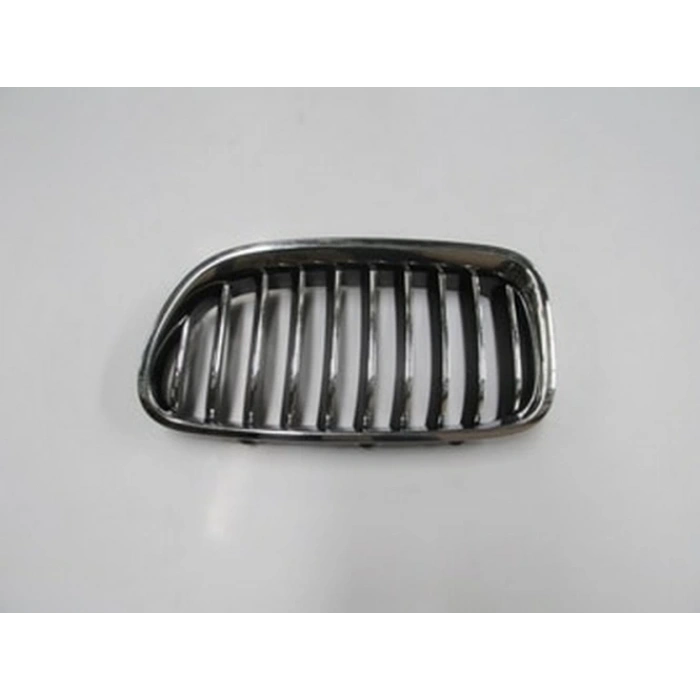 2013-2016 Bmw 5 Serı F10- Ön Panjur Sol Nikelajlı (İç Petekleri Siyah) (Tw) (Adet) (Oem No:51137412323)