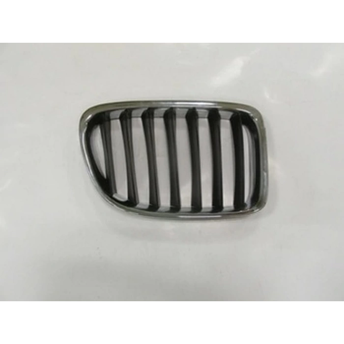 Bmw X1 2013-2015 Ön Panjur Sağ Nikelajlı - İç Petekleri Siyah (Adet) (Oem No:51112993306)