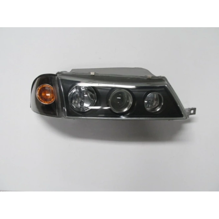 1995-1999 Daewoo Nexia Far Lambası Sağ Manuel Siyah Mercekli-Sinyalli (Famella) (Adet)