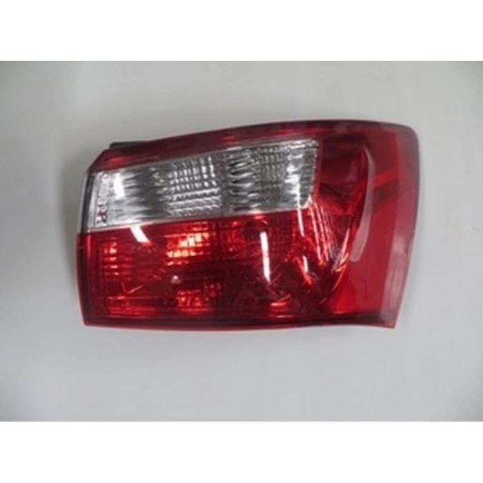 Kia Rio Sedan 2012-2016 Dış Stop Lambası Sağ Kırmızı - Beyaz (Famella) (Adet) (Oem No:924021W020)
