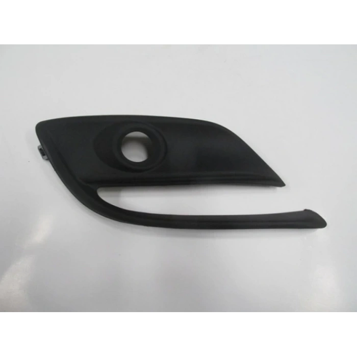 Mazda 3 Sedan 2016-2018 Ve Hatchback Sis Lamba Kapağı Sol Delikli (Tw) (Adet) (Oem No:Bajc50C21A)