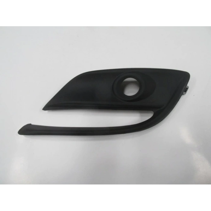 Mazda 3 Sedan 2016-2018 Ve Hatchback Sis Lamba Kapağı Sağ Delikli (Tw) (Adet) (Oem No:Bajc50C11A)