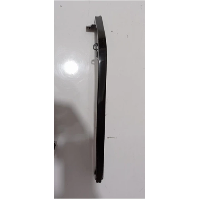 Sac Far Alt 323 1990-1996 Sol  Oem No: Mz4030200L