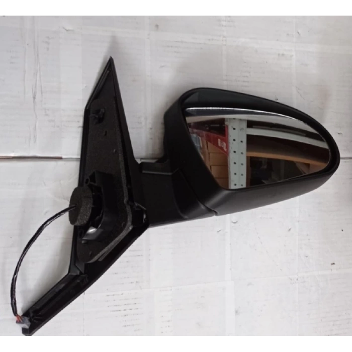 Dikiz Aynası Colt 2004-2010 Elektrikli Isıtmalı Sağ  Oem No:  -751-063-R-Eh