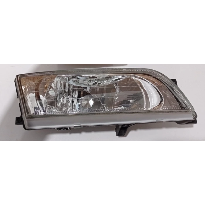 Far Almera 1997-2000 Sağ  Oem No: Yrn 215-1178R-Ld-E