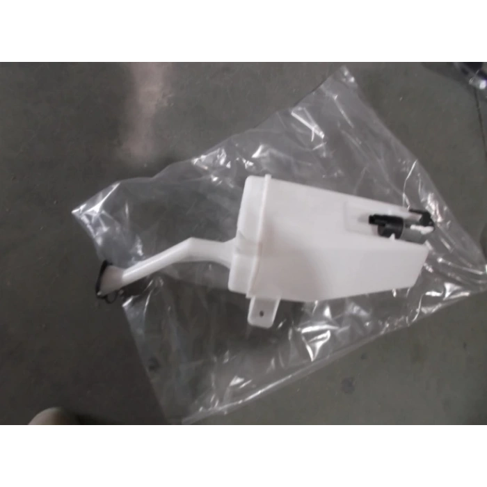 Su Fıskiye Deposu Micra 2011- K13 Motorlu Oem No: Ns2025700