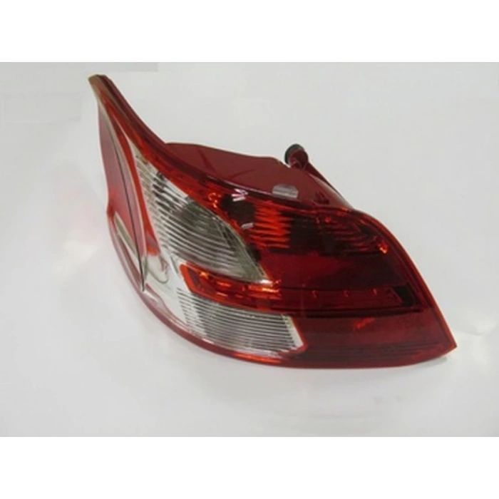 2013-2016 Peugeot 301 Stop Lambası Sol Kırmızı-Beyaz (Pleksan) (Adet) (Oem No:9674807880)