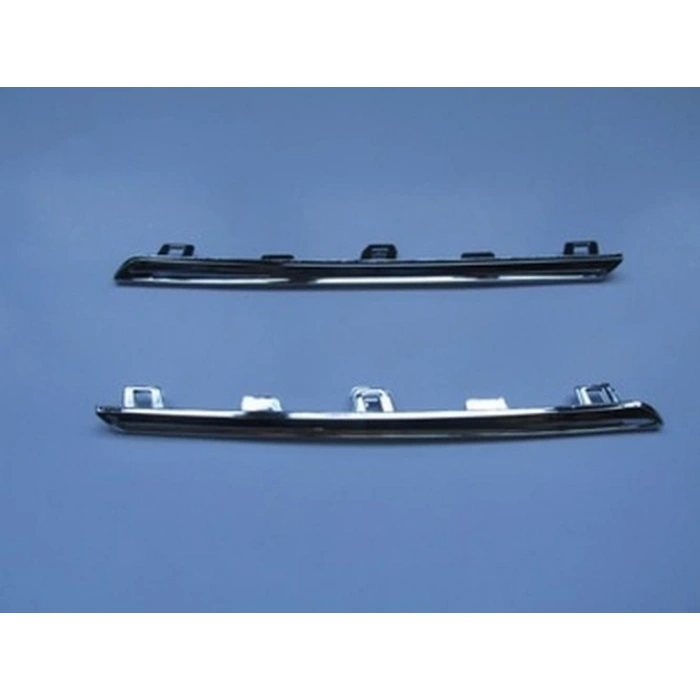 2016-2019 Renault Megane Iv Sd-Hb- Ön Panjur Üst Çıtası Nikelajlı Sağ-Sol Set (2 Parça) (Adet) (Oem No:960108367R)