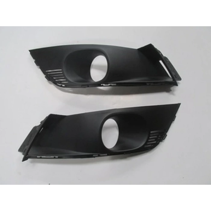 Renault Megane 4 Sedan 2016-2019 Ve Hatchback Sis Lamba Kapağı Sağ - Sol Set (2 Parça) Delikli (Adet) (Oem No:261522924R)