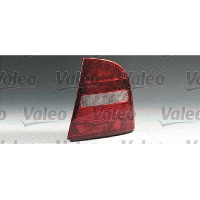Volkswagen Octavia 98 00 Stop Lambası Sol  (Oem No:1U6945111A)