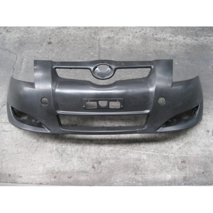 2007-2010 Toyota Auris Ön Tampon Siyah (Sis Delikli-Panjursuz Karlıksız Tyg) (Adet) (Oem No:5211902970)